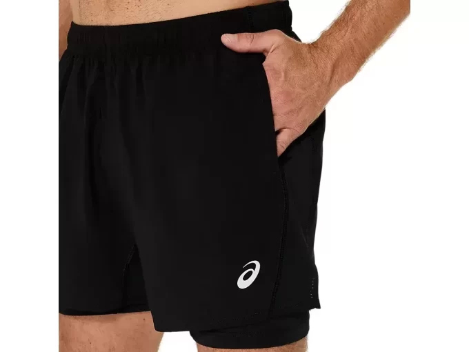 ASICS SILBERNE 2N1 5IN KURZE