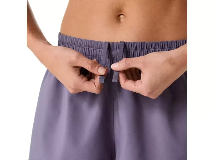 ASICS SILBERNE 4IN KURZE