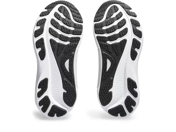 GEL-KAYANO 30 SCHMALE STRASSE GETESTET