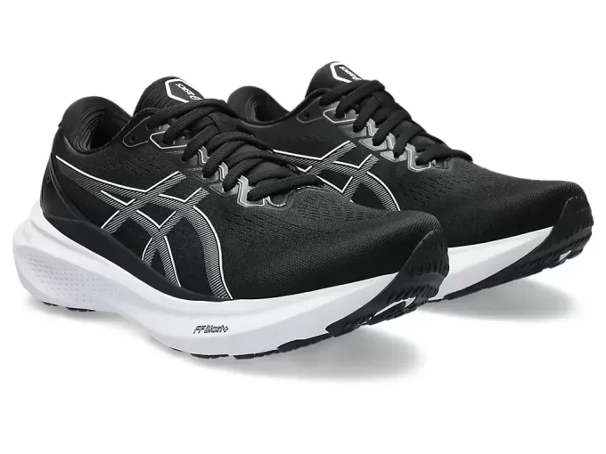 GEL-KAYANO 30 SCHMALE STRASSE GETESTET