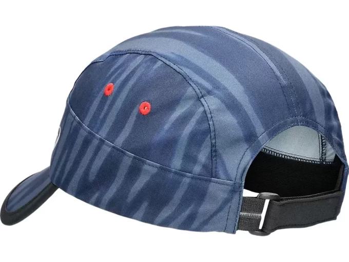 GRAFISCHE GEWEBTE KAPPE