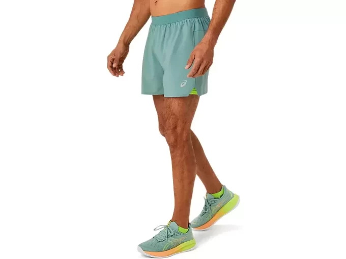 HERREN-STRASSEN-SHORTS 2-N-1 5IN