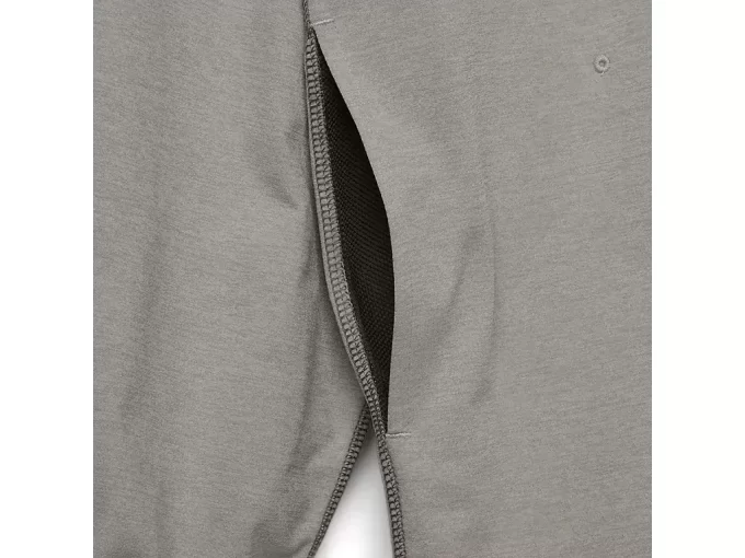 LANGÄRMELIGER RUNDHALSAUSSCHNITT