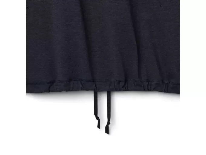 LANGÄRMELIGER RUNDHALSAUSSCHNITT