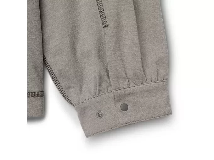 LANGÄRMELIGER RUNDHALSAUSSCHNITT