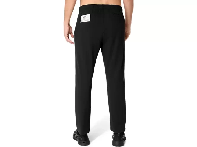 SCHWERE STRICKHOSE MIT GERADEM GESCHNITTENEM MUSTER